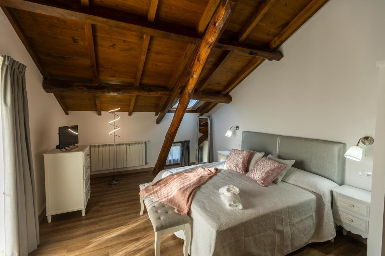 Apartamentos Casona Del Campo Navia Kültér fotó