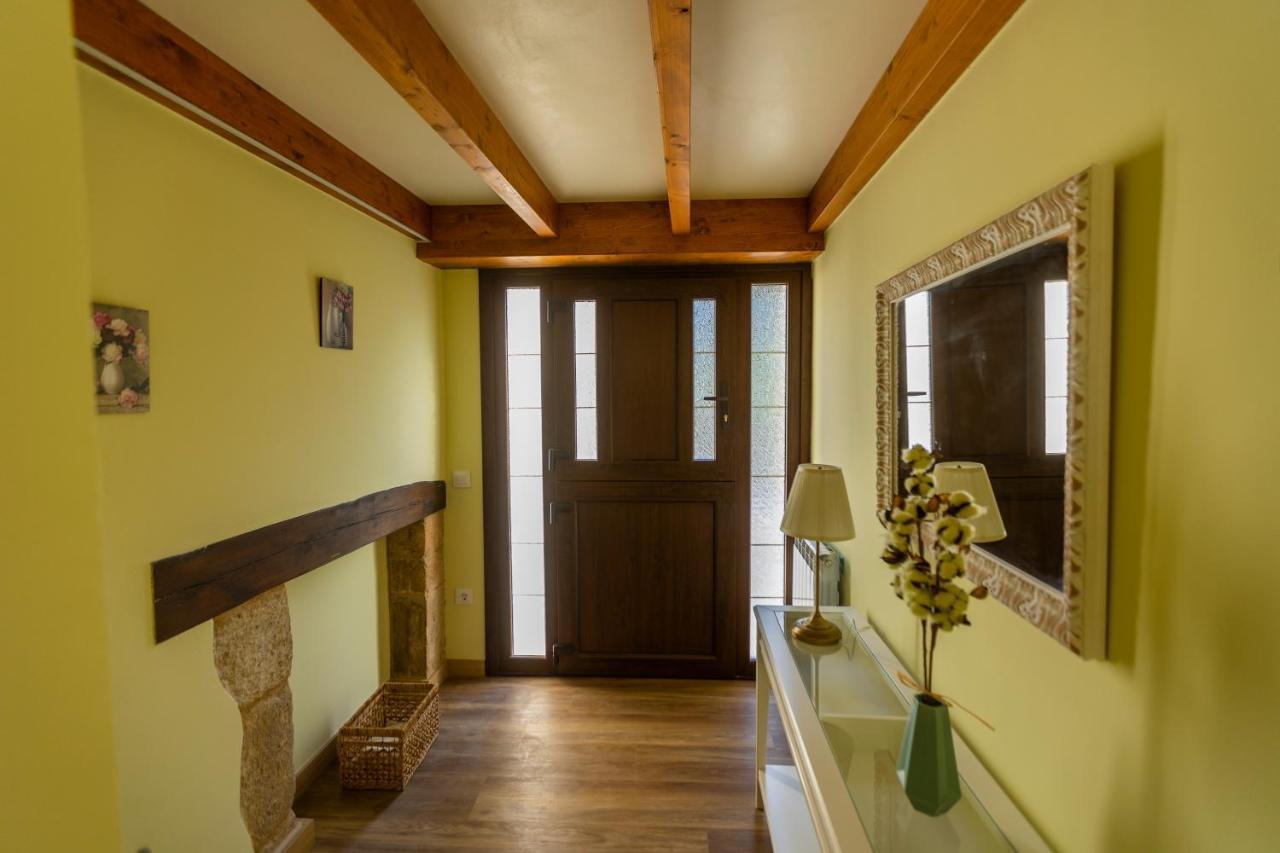 Apartamentos Casona Del Campo Navia Kültér fotó