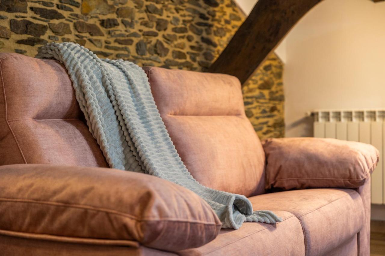 Apartamentos Casona Del Campo Navia Kültér fotó