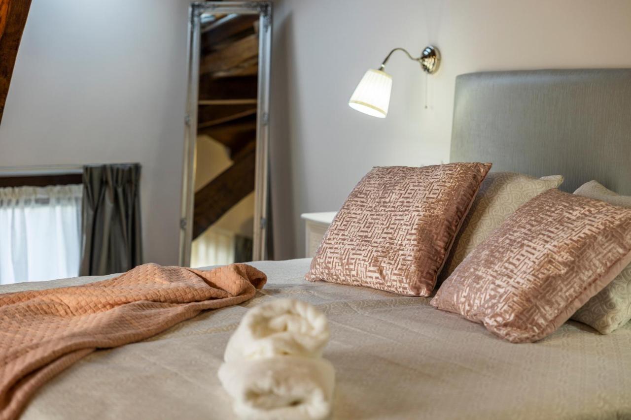 Apartamentos Casona Del Campo Navia Kültér fotó