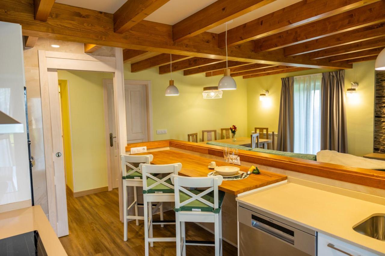 Apartamentos Casona Del Campo Navia Kültér fotó