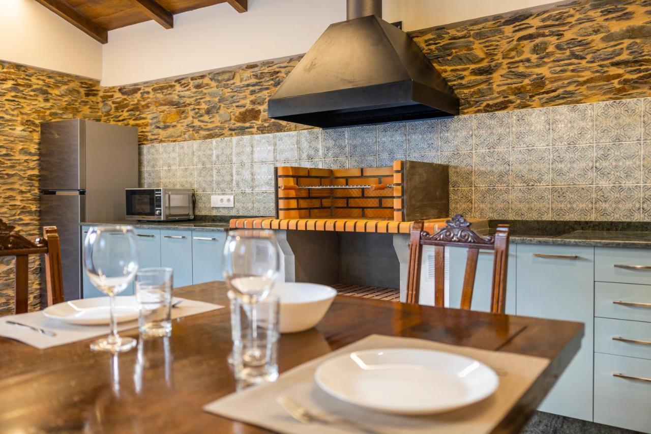 Apartamentos Casona Del Campo Navia Kültér fotó